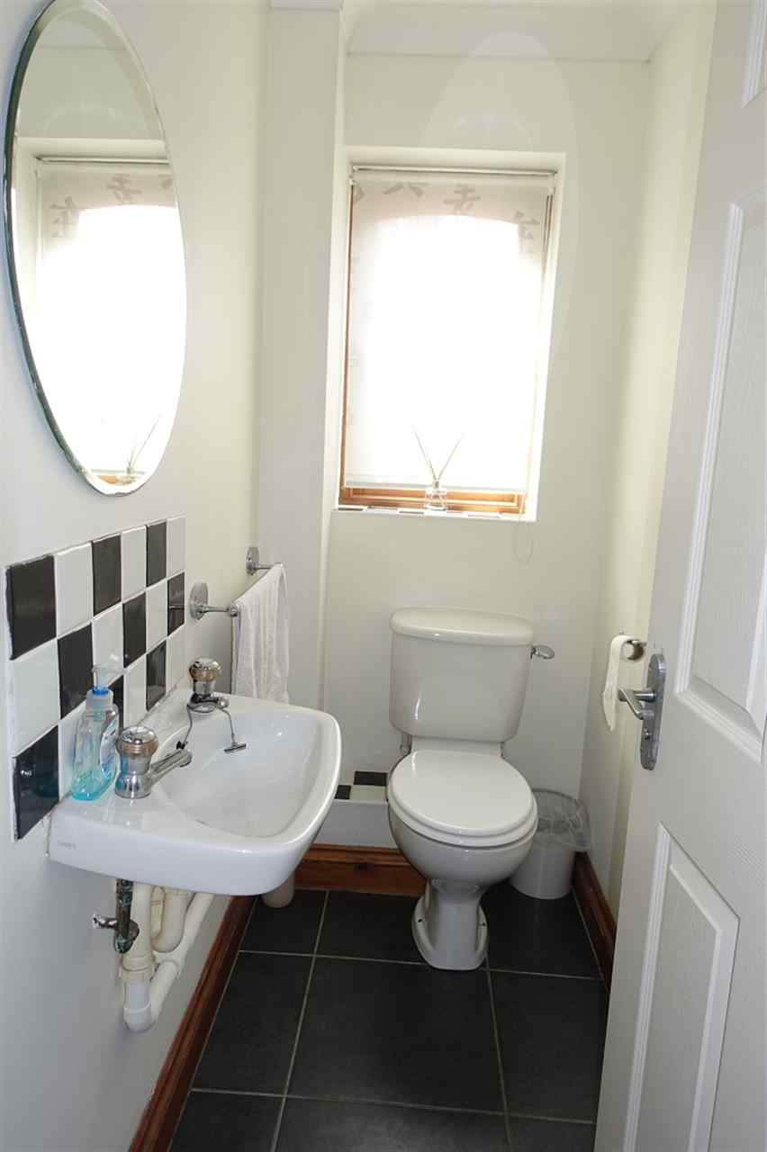 resized-2349823-AAVW CLOAKROOM.jpg